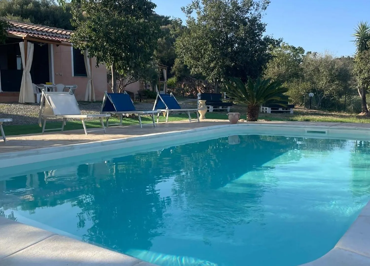 Alloggio per agriturismo Villa Domus De Goene Loceri